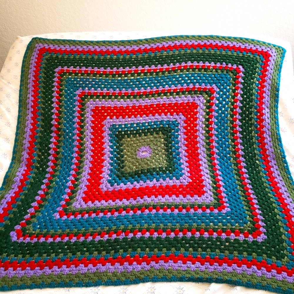 HANDMADE CROCHETED BLANKET THROW